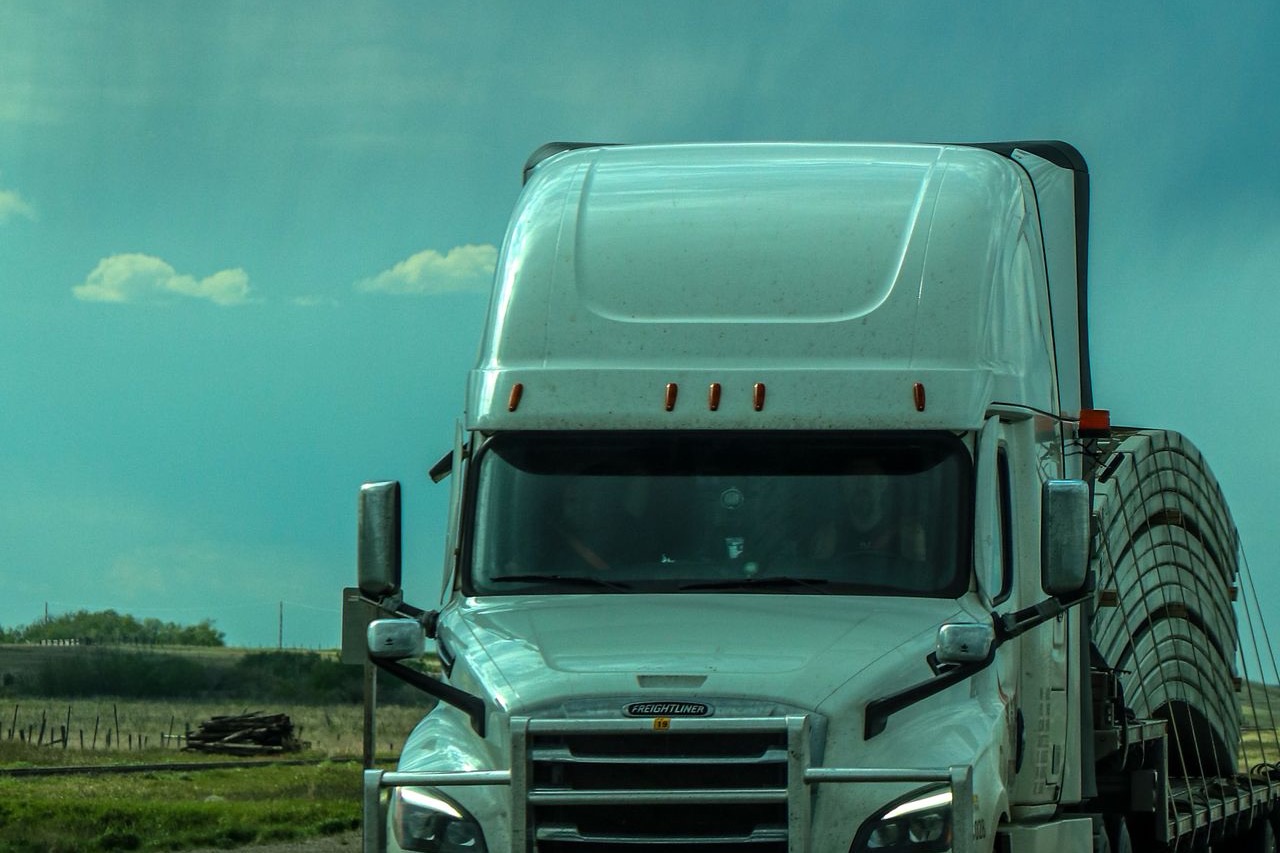 Commercial tractor unit photographed head-on
